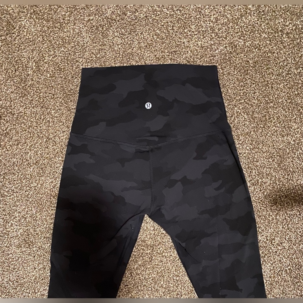 Lululemon Align super-high rise leggings 28”
